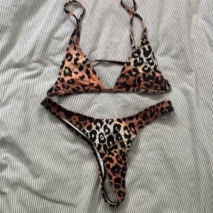 Minimale animale leopard print animal bikini